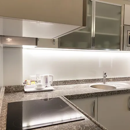 Sun Garden Aparthotel 4*