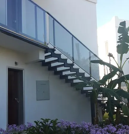 Sun Garden Lägenhetshotell 4*